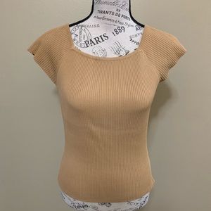C’est City Beige Ribbed Short Sleeve Top Size Medium
